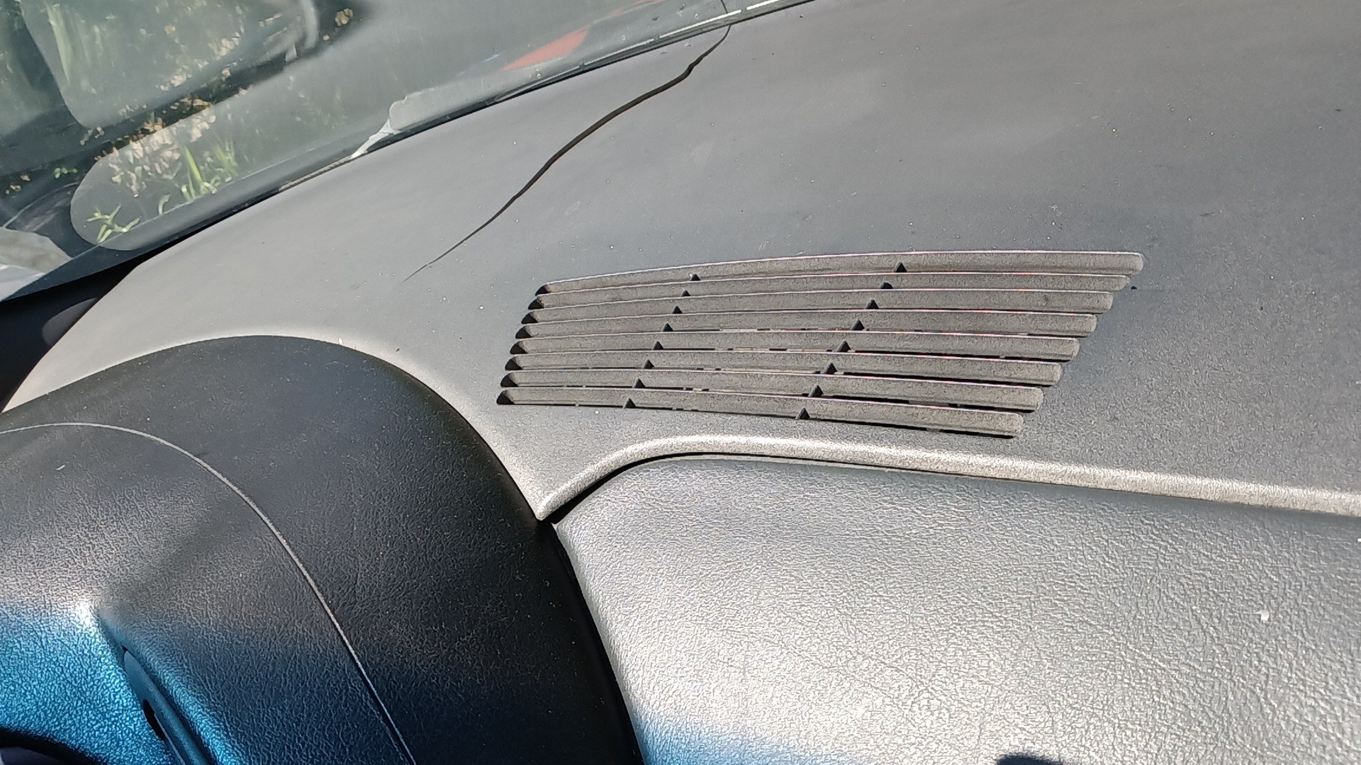 Used 1994 Chevrolet Camaro LT RWD image 17
