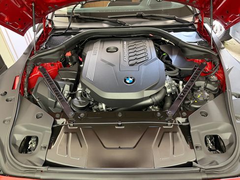Used 2025 BMW Z4 M40i w/ Edition image 13