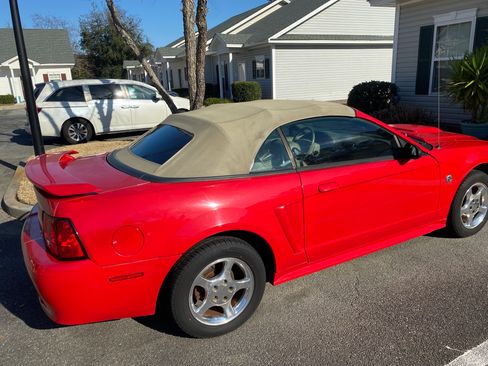 Used 2004 Ford Mustang Premium image 12