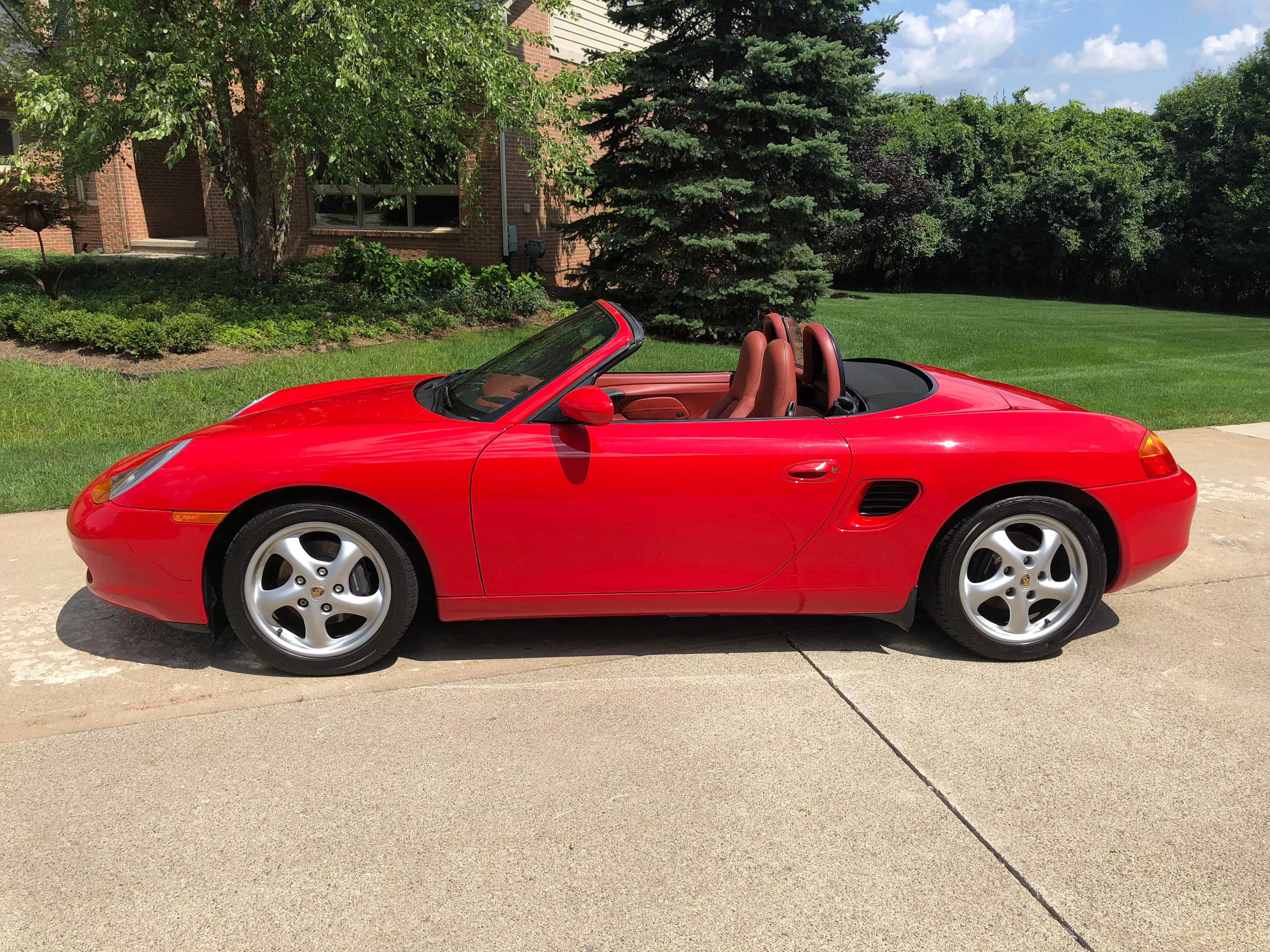 Used 1998 Porsche Boxster RWD image 2