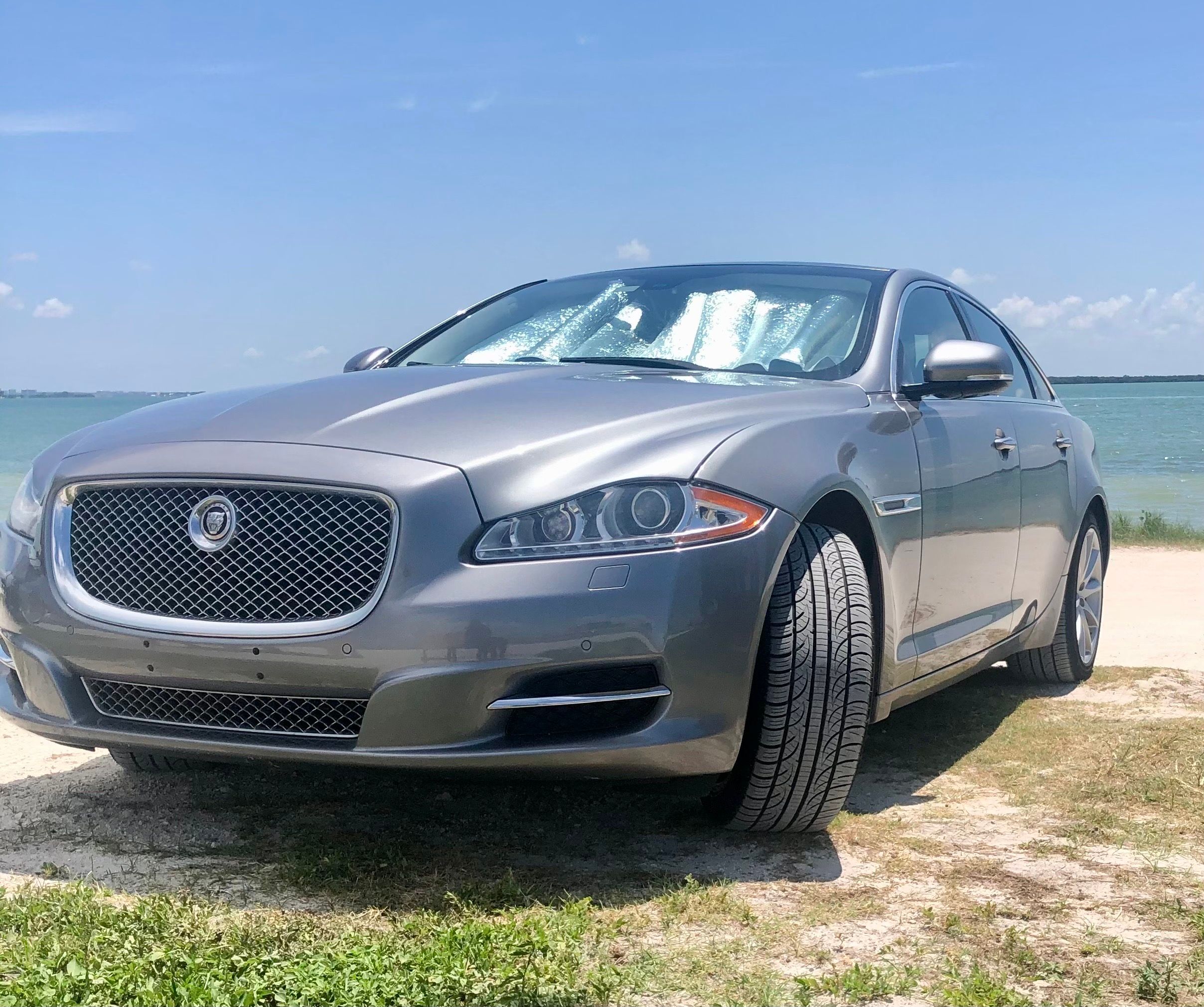 Used 2013 Jaguar XJ AWD image 1