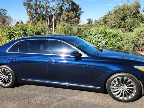 Used 2018 Genesis G90 5.0 Ultimate image 9