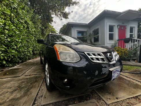 Used 2011 Nissan Rogue SV w/ SL Pkg image 5