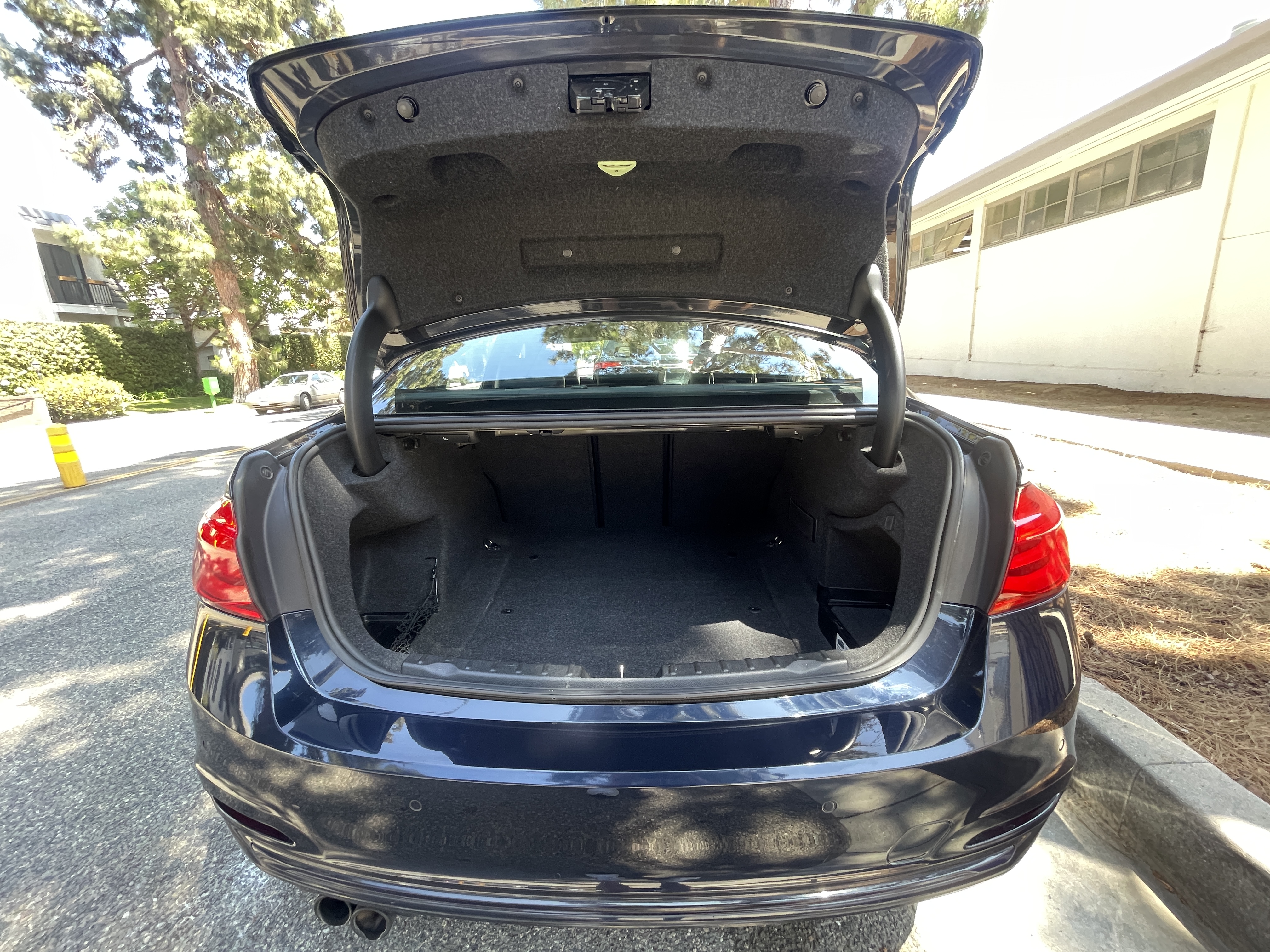 Used 2016 BMW 328i Sedan RWD image 14