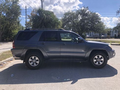 Used 2004 Toyota 4Runner Sport image 5