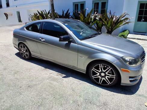 Used 2014 Mercedes-Benz C 250 Coupe image 2