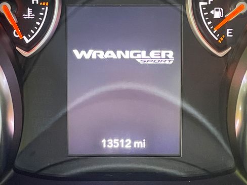 Used 2023 Jeep Wrangler Sport AWD/4WD image 20