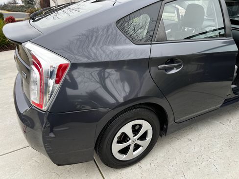 Used 2013 Toyota Prius Two image 5