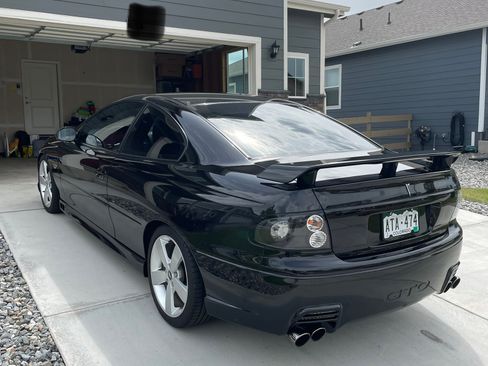 Used 2005 Pontiac GTO image 9