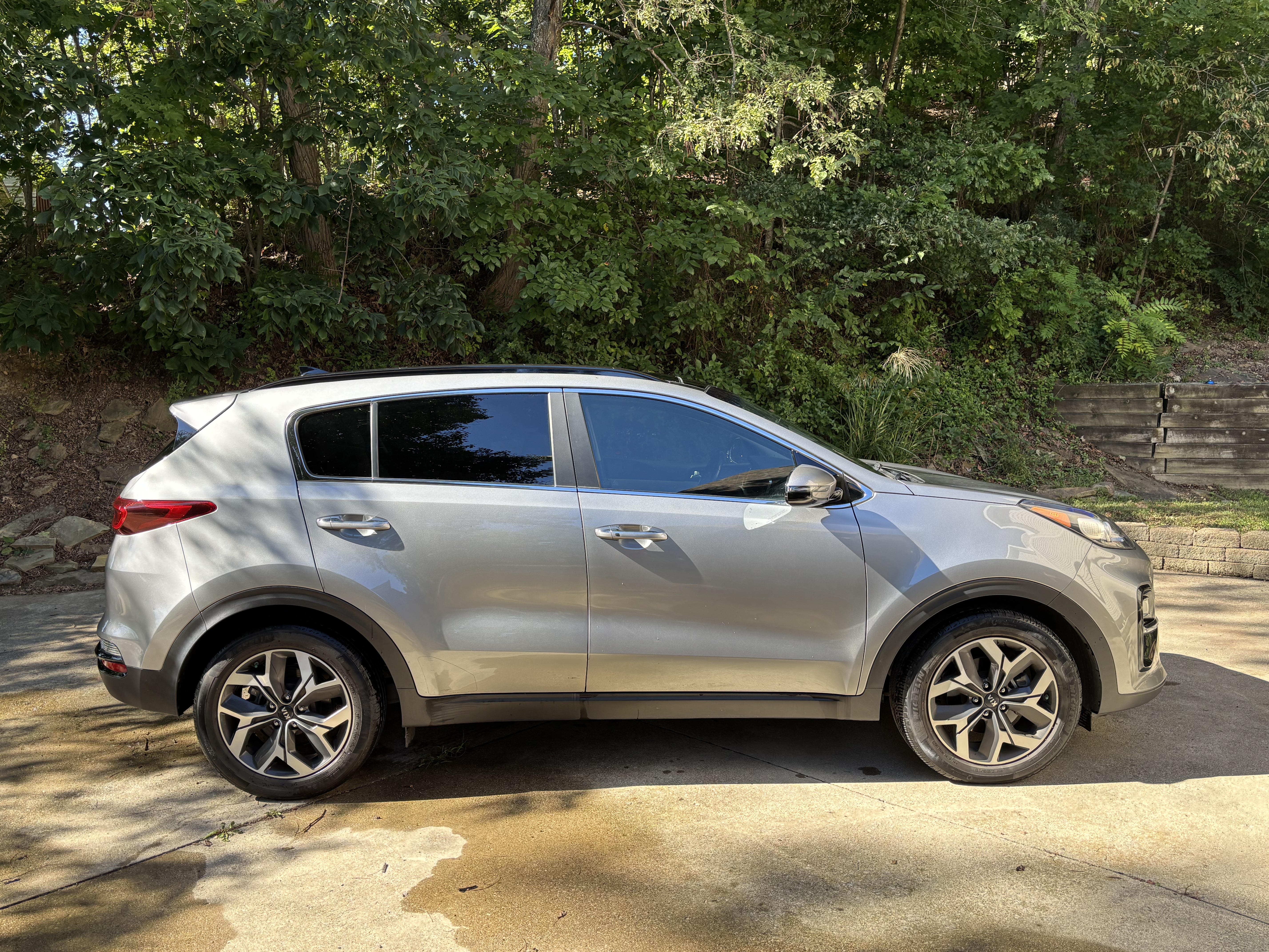 Used 2022 Kia Sportage EX FWD image 6