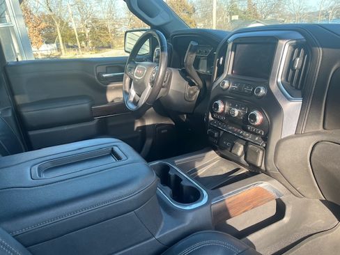 Used 2019 GMC Sierra 1500 SLT w/ SLT Premium Plus Package image 16