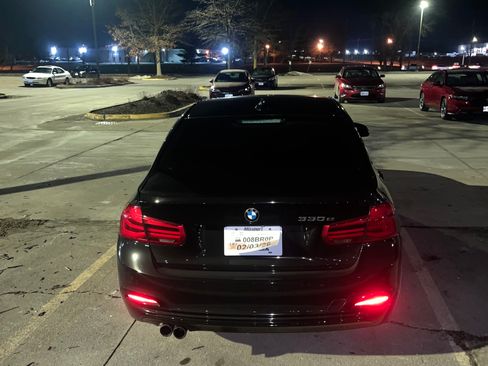 Used 2018 BMW 330e image 11