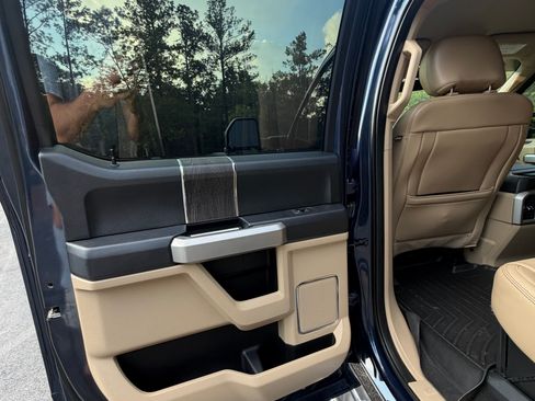 Used 2020 Ford F250 Lariat w/ Lariat Ultimate Package AWD/4WD image 16