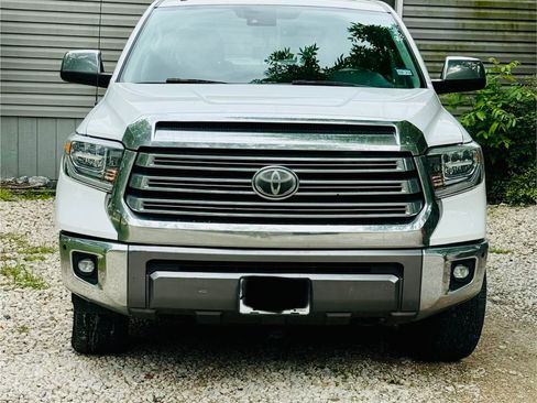 Used 2018 Toyota Tundra 1794 Edition AWD/4WD image 5