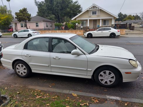 Used 2005 Hyundai Sonata GL image 1