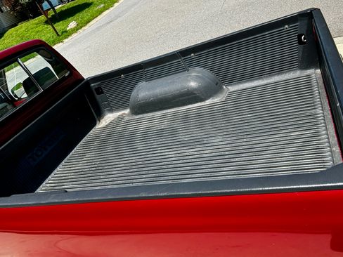 Used 1994 Toyota Pickup 2WD Regular Cab image 23