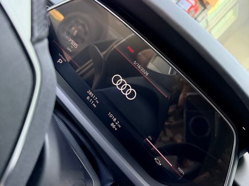 Used 2022 Audi RS e-tron GT w/ Carbon Performance Package AWD/4WD image 6