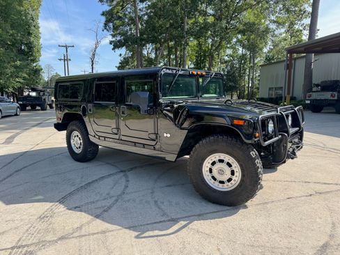 Used 2003 HUMMER H1 Wagon 4D image 1