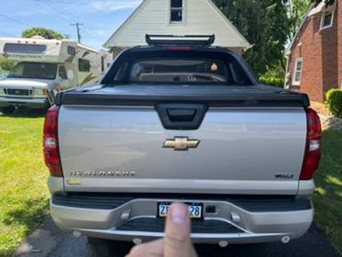 Used 2008 Chevrolet Avalanche LTZ w/ LTZ Preferred Equipment Group image 10