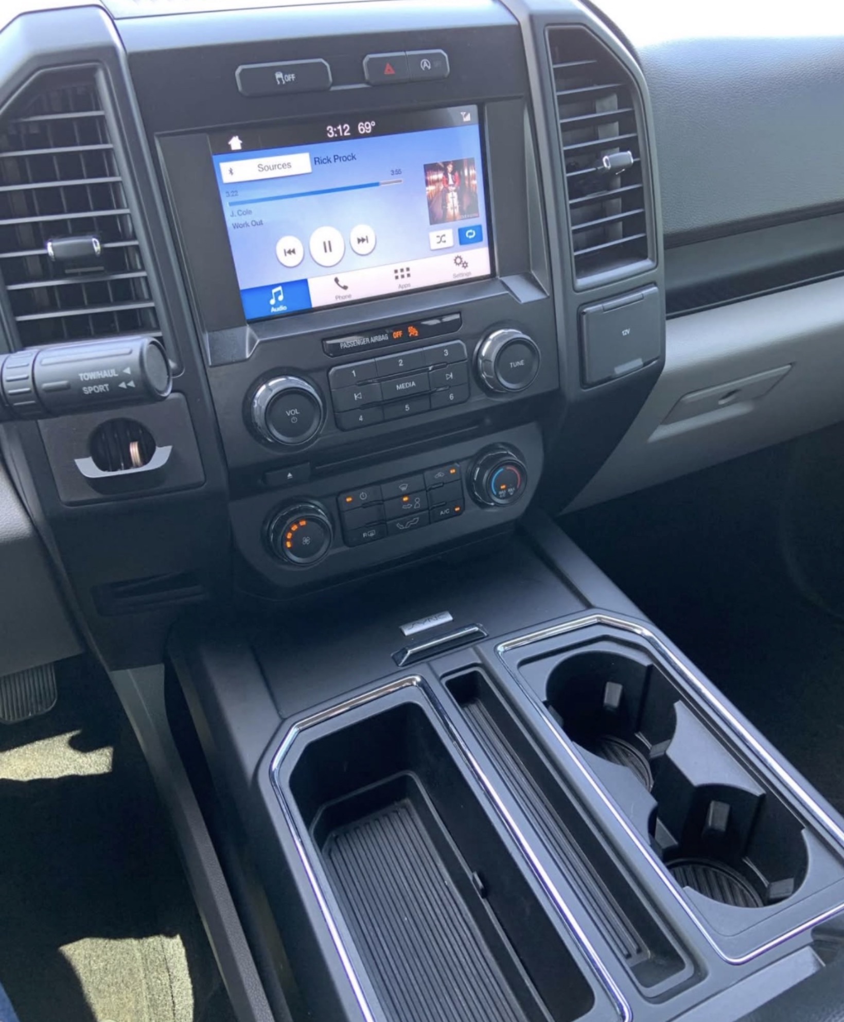 Used 2017 Ford F150 XL w/ Equipment Group 101A Mid RWD image 9