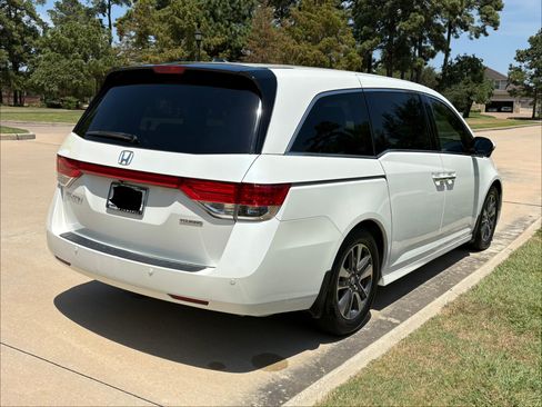 Used 2015 Honda Odyssey Touring image 6