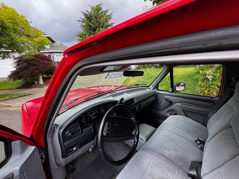Used 1996 Ford F150 2WD Regular Cab image 12