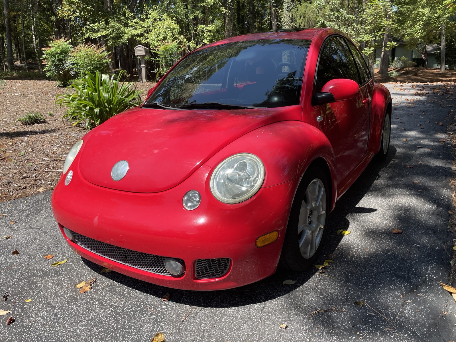 Used 2002 Volkswagen Beetle S FWD image 1