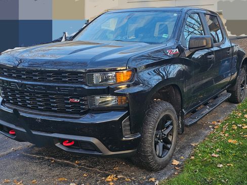 Used 2019 Chevrolet Silverado 1500 Custom Trail Boss image 2