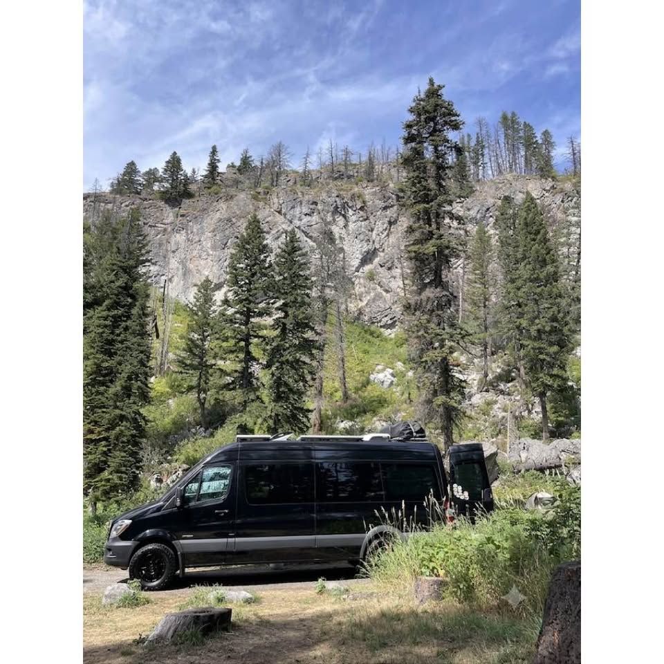 Used 2016 Mercedes-Benz Sprinter 2500 image 21