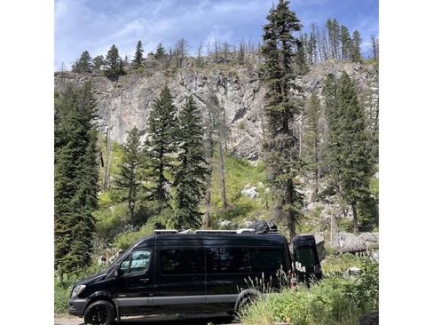 Used 2016 Mercedes-Benz Sprinter 2500 image 21