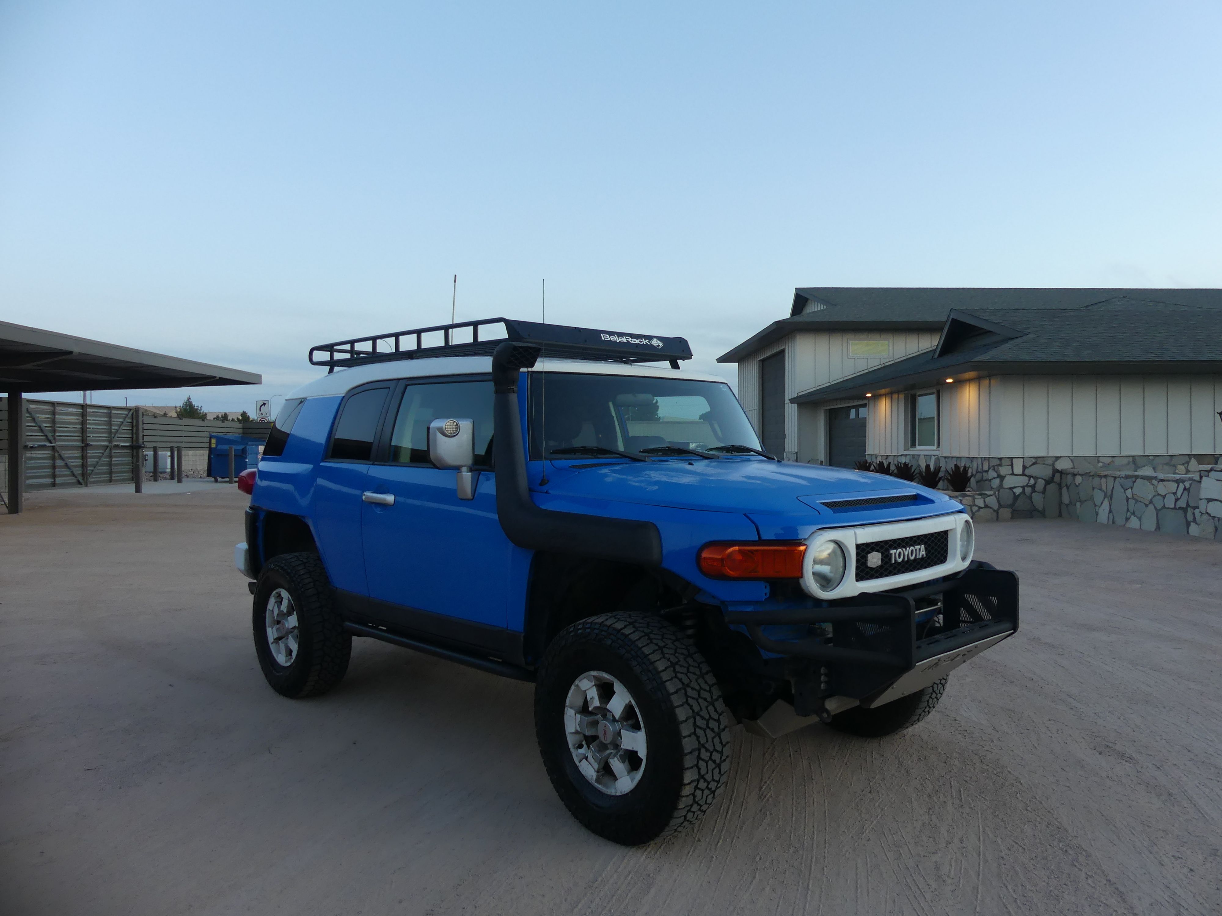 Used 2007 Toyota FJ Cruiser 4WD image 8