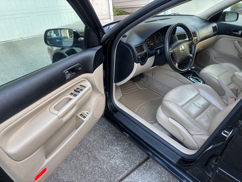 Used 2002 Volkswagen Jetta GLS FWD image 8
