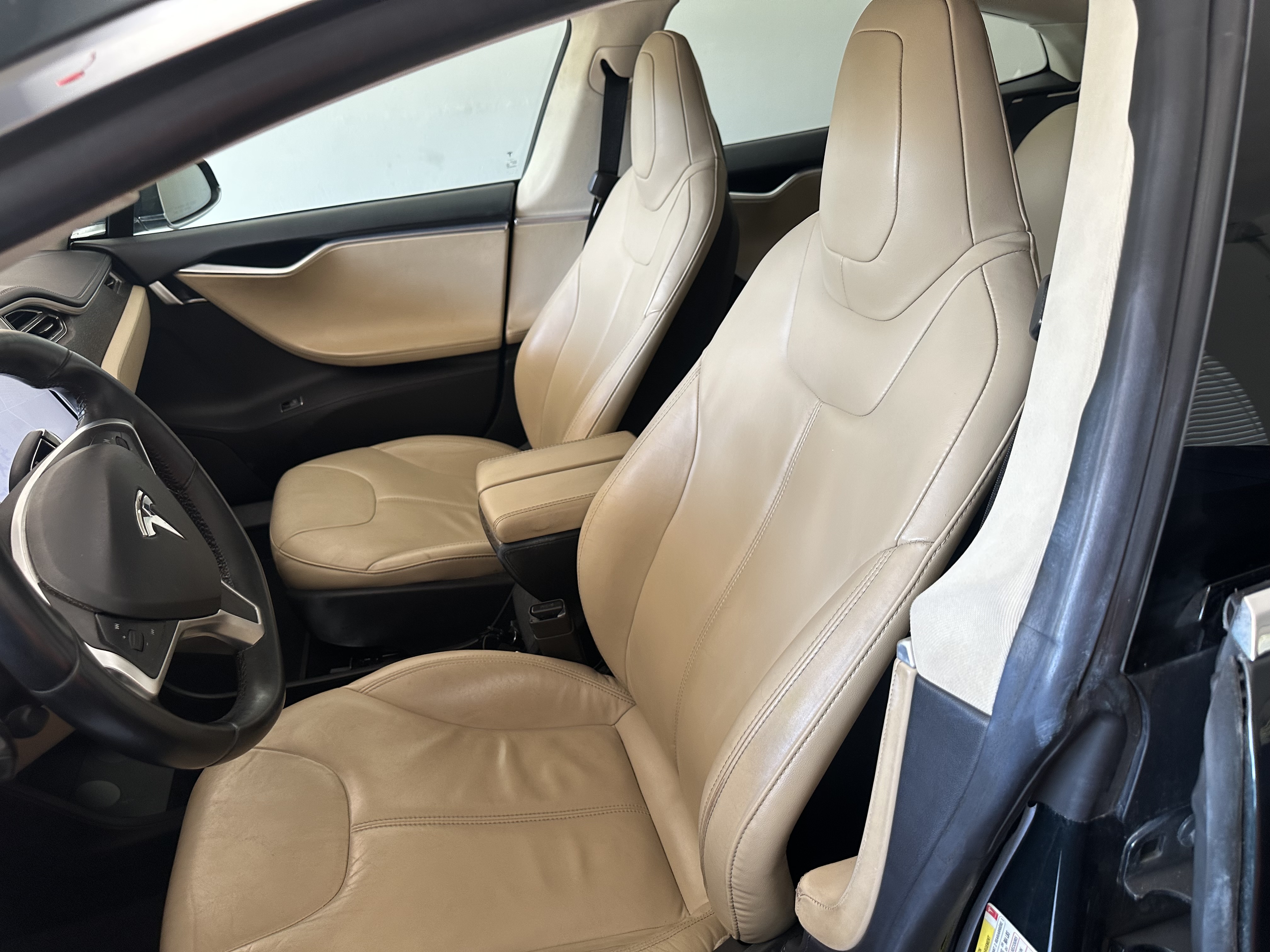 Used 2012 Tesla Model S RWD image 10