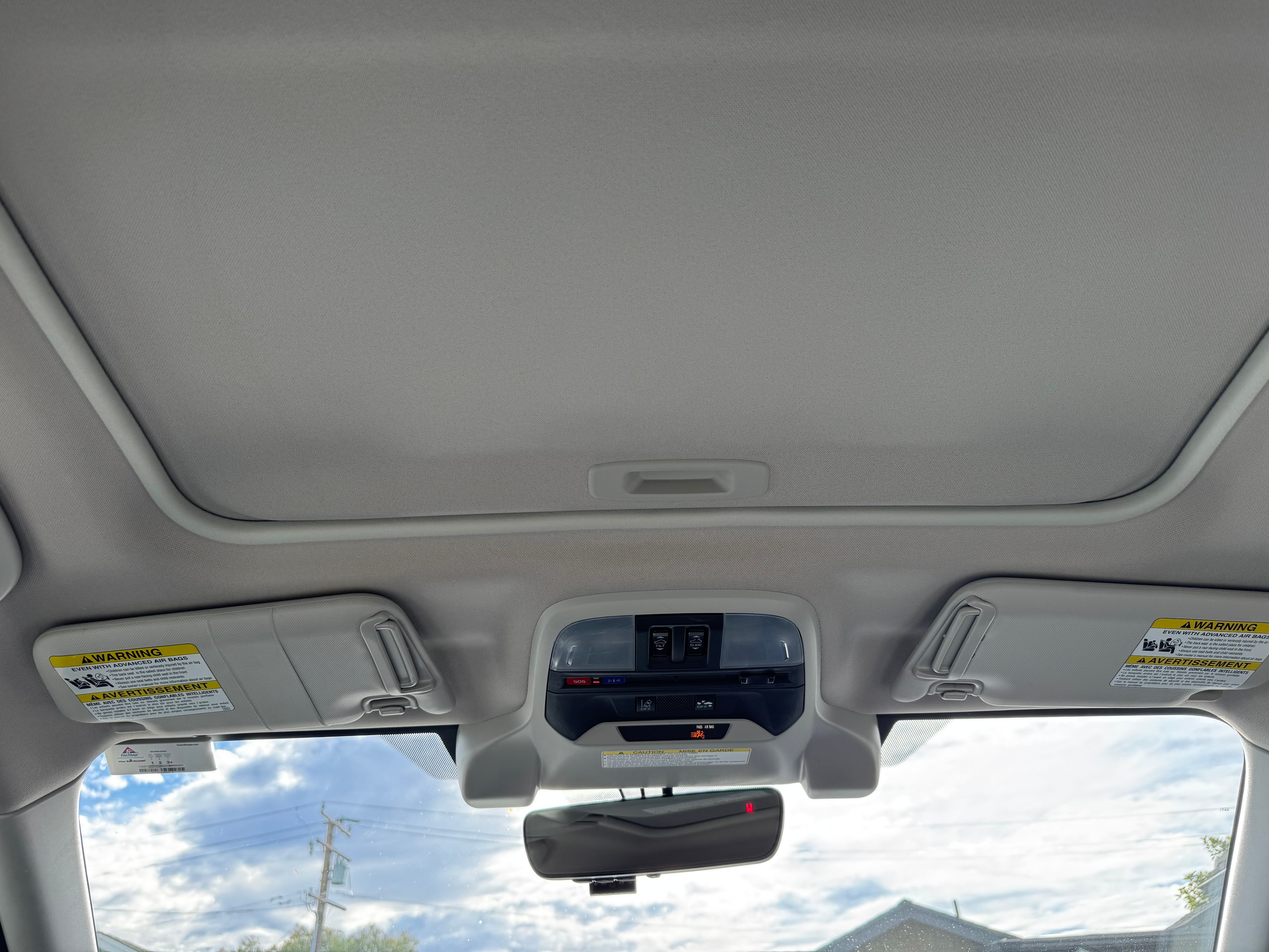 Used 2019 Subaru Crosstrek Hybrid w/ Moonroof Package w/Navigation AWD/4WD image 16