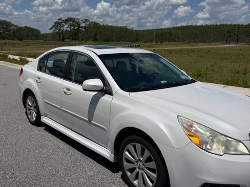 Used 2012 Subaru Legacy 2.5i Limited AWD/4WD image 4