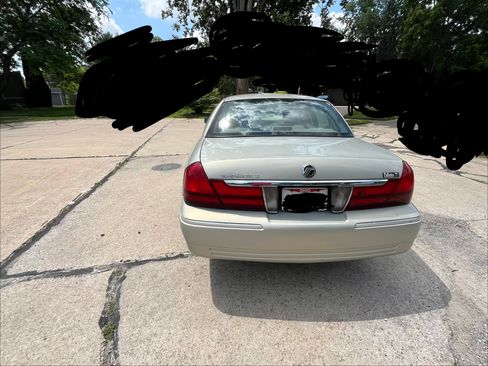 Used 2004 Mercury Grand Marquis LS RWD image 4