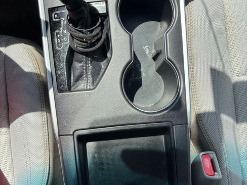 Used 2015 Toyota Camry LE image 13