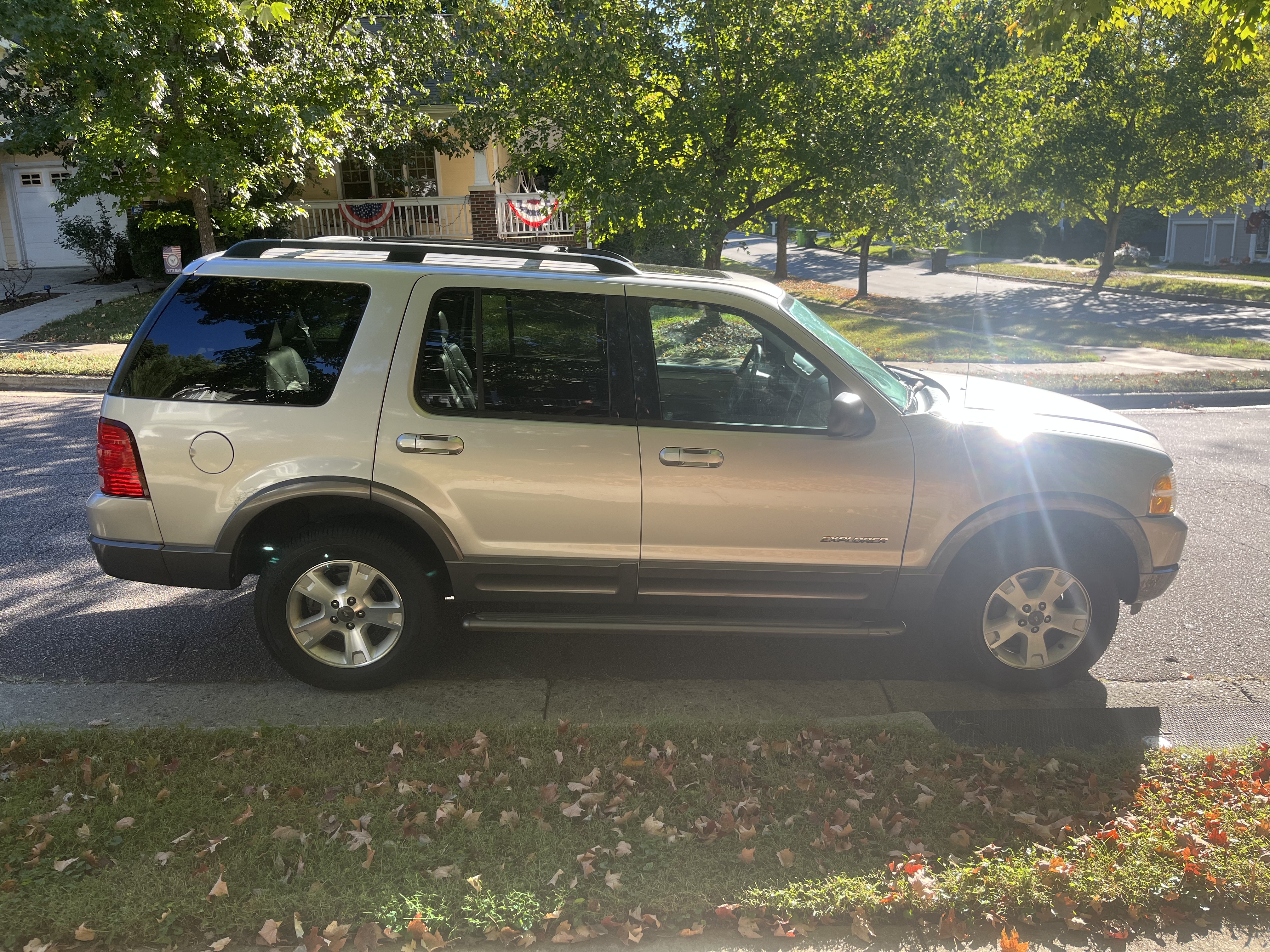 Used 2004 Ford Explorer Sport XLT AWD/4WD image 6