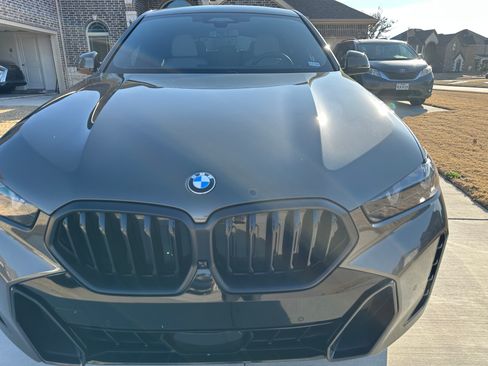 Used 2024 BMW X6 xDrive40i w/ Executive Package image 9