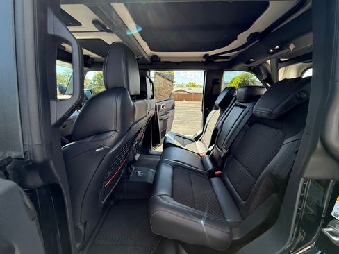 Used 2025 Ford Bronco Raptor image 14