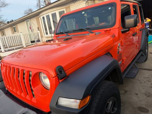 Used 2019 Jeep Wrangler Unlimited Sport S image 4