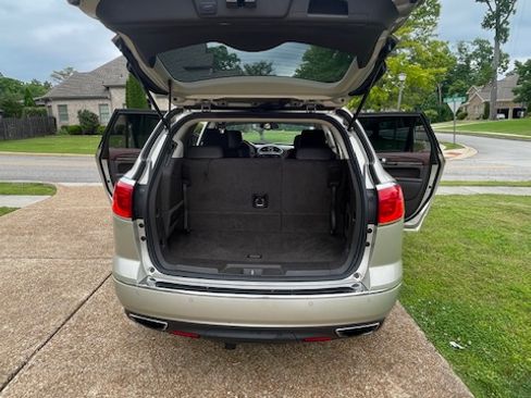 Used 2014 Buick Enclave Leather image 11