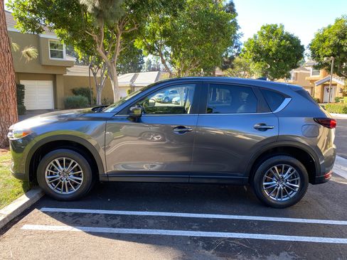 Used 2017 MAZDA CX-5 Touring w/ Preferred Equipment Package image 2