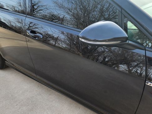 Used 2016 Volkswagen Golf 4-Door image 10