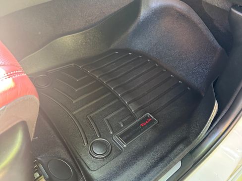 Used 2018 Dodge Durango SRT w/ SRT Interior Appearance Group image 8