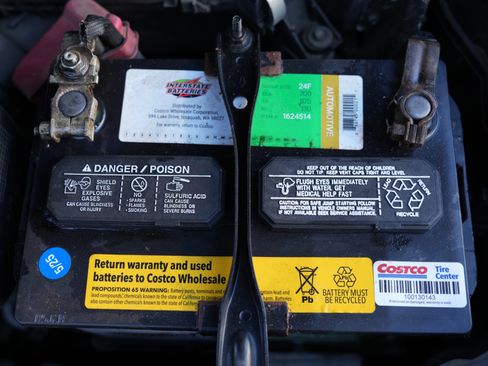 Used 2015 Toyota Camry LE image 13