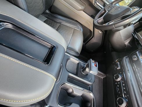 Used 2022 Chevrolet Silverado 1500 ZR2 w/ Technology Package image 13