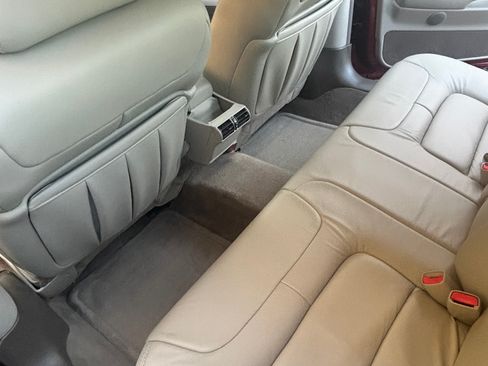 Used 1998 Cadillac De Ville Sedan image 14