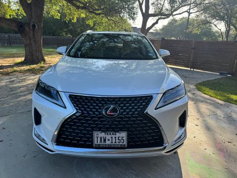 Used 2021 Lexus RX 350L Luxury w/ Accessory Package FWD image 2