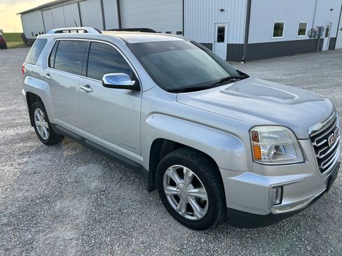 Used 2016 GMC Terrain SLT w/ Driver Alert Package I FWD image 1
